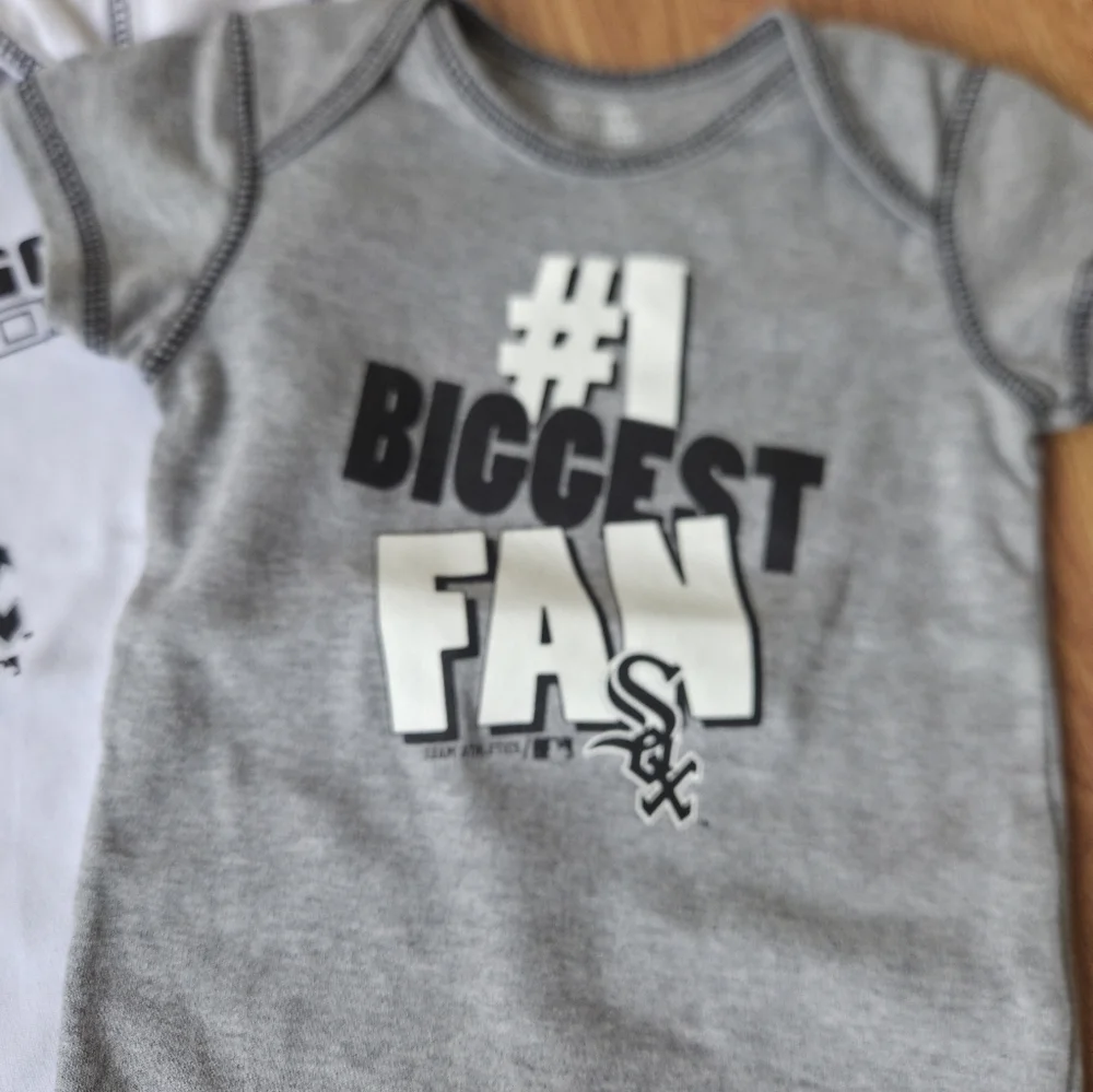 MLB Chicago White Sox Baby Bodysuits 18M NEW 2PC Baseball 100% Cotton